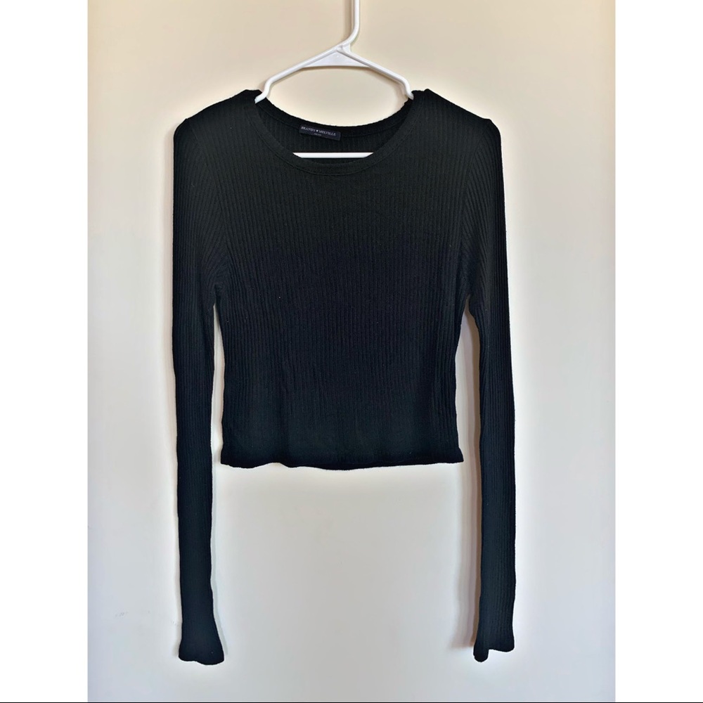 Brandy Melville Cropped Sweater